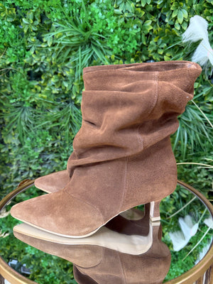 Stivaletto Divine Follie in Camoscio